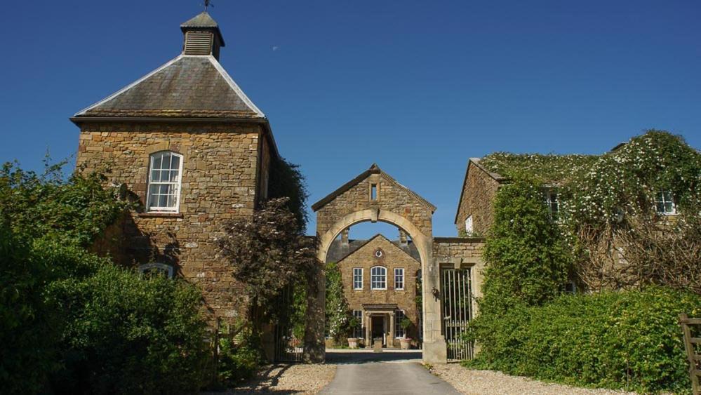 West Compton Manor Bed & Breakfast Maiden Newton Екстериор снимка