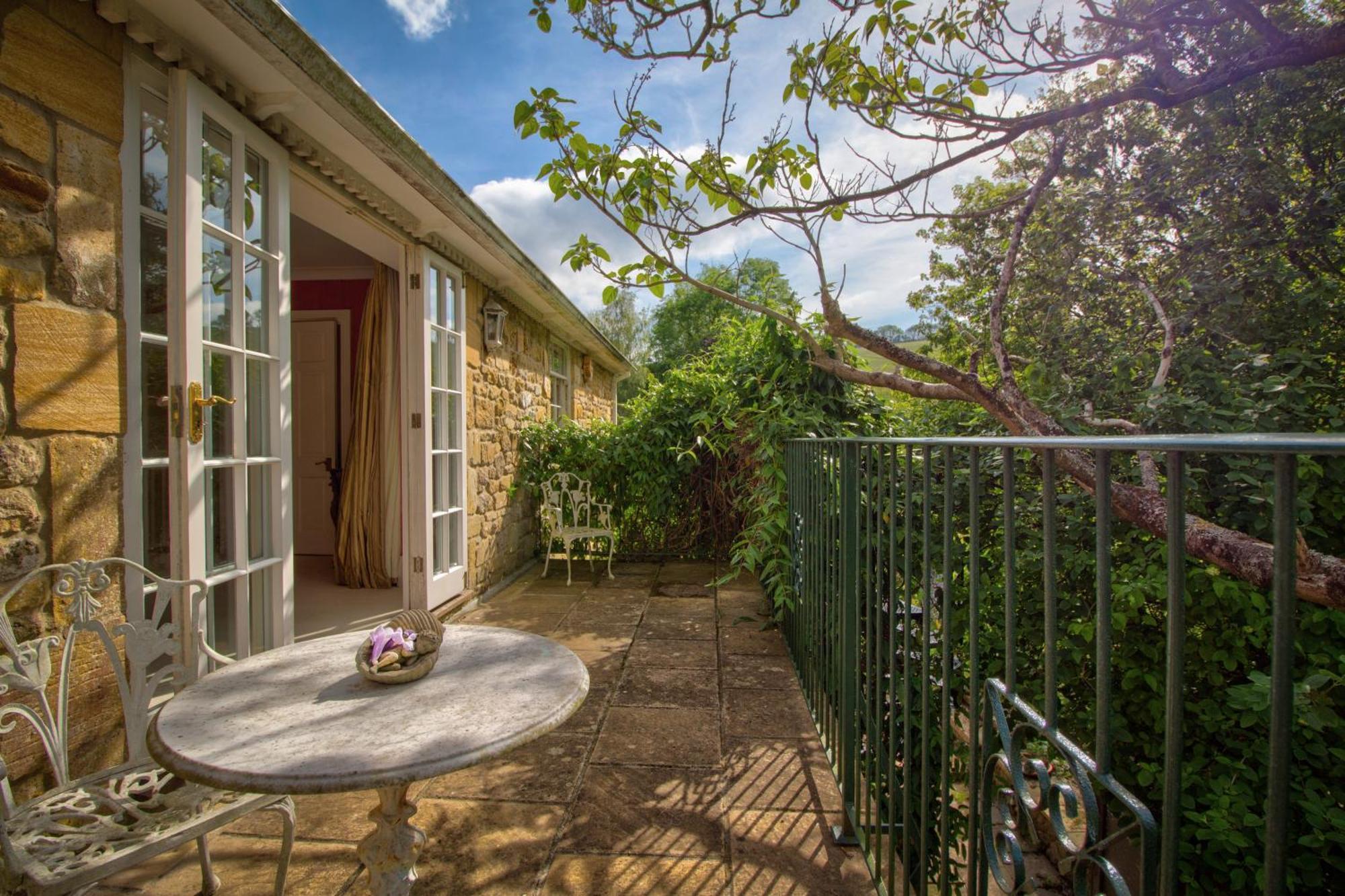 West Compton Manor Bed & Breakfast Maiden Newton Екстериор снимка